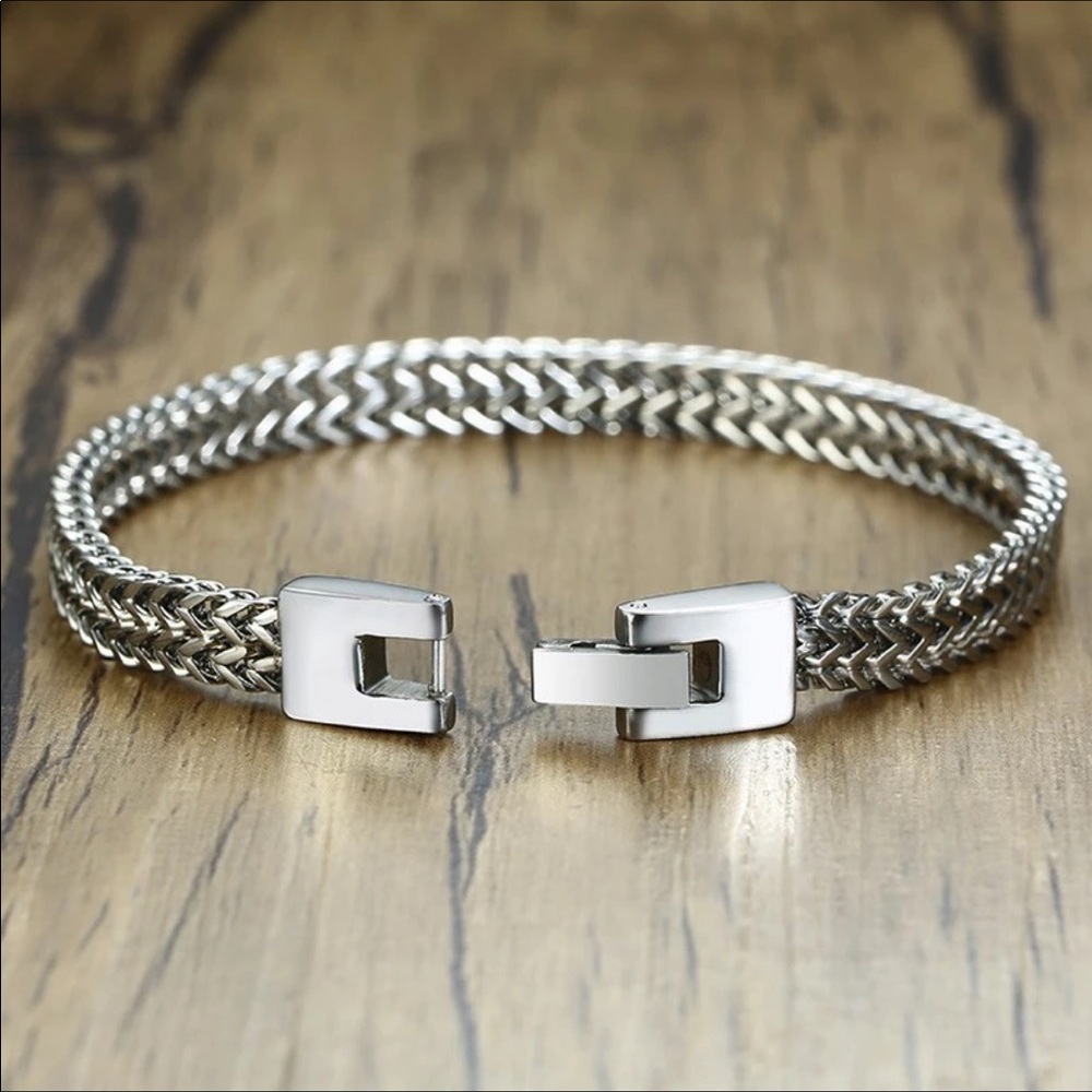 Men’s Stainless Steel link bracelet - Picture 7 of 8